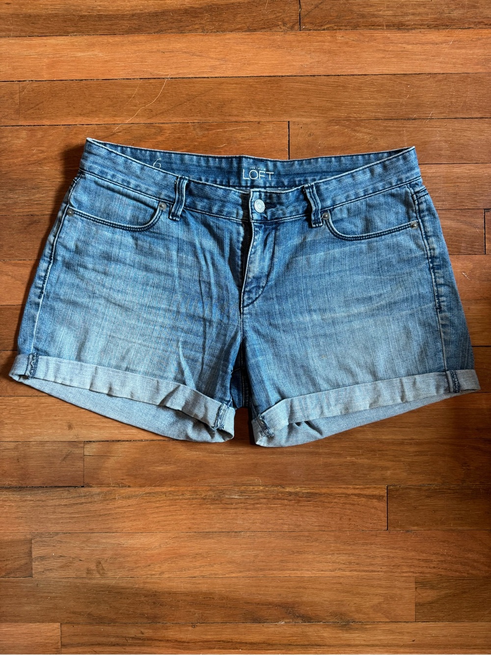 Ann Taylor LOFT Women's Light Blue Denim Roll-Cuff Shorts
